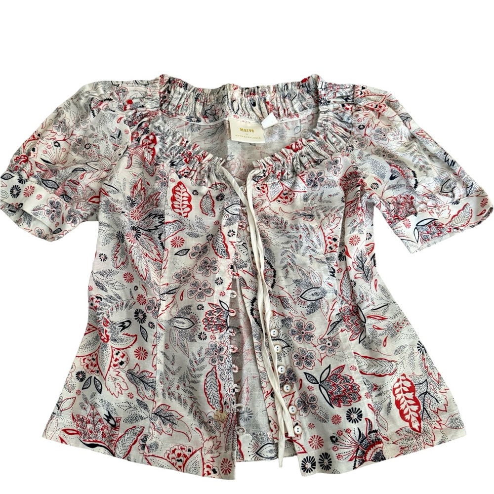 Anthropologie Cream Floral Button-Front Peasant Blouse with Red and Gray Motif
